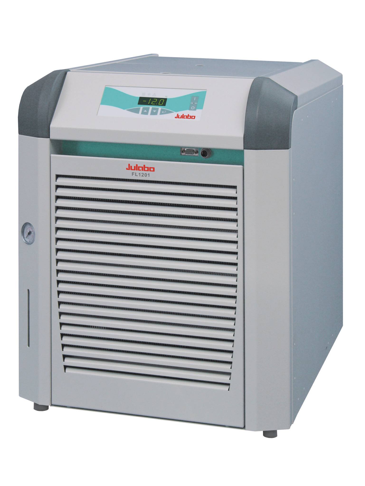 Recirculador de refrigeración con un diseño que permite guardarlo debajo de la mesa FL1201 de JULABO imágen 1