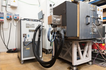 Temperature chamber for testing separating clutches at Schäffler