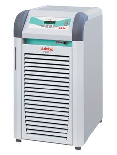 Recirculating Coolers for installation below a lab bench FL601 from JULABO view 1