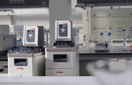 DYNEO koelcirculatiepompen in het laboratorium