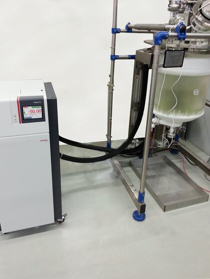 Utilisation des thermostats de process PRESTO W50 Réacteur de 50 litres